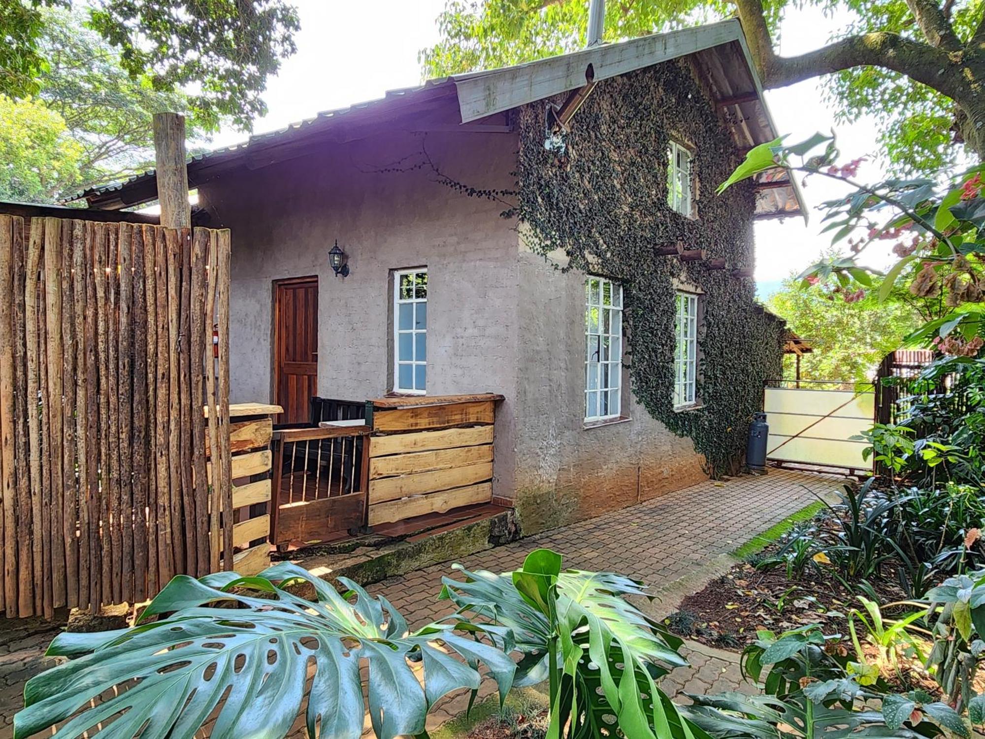 Softwaters Guesthouse Cottages Louis Trichardt Εξωτερικό φωτογραφία